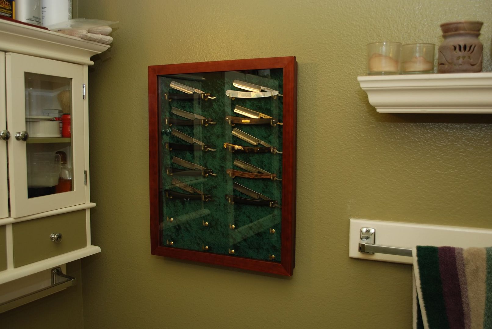 Razor Display Case